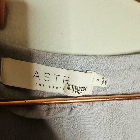 ASTR the Label Pale Grey Tie at Neck Wrist Ties Tassle Blouse Size Small - Picture 6 of 12